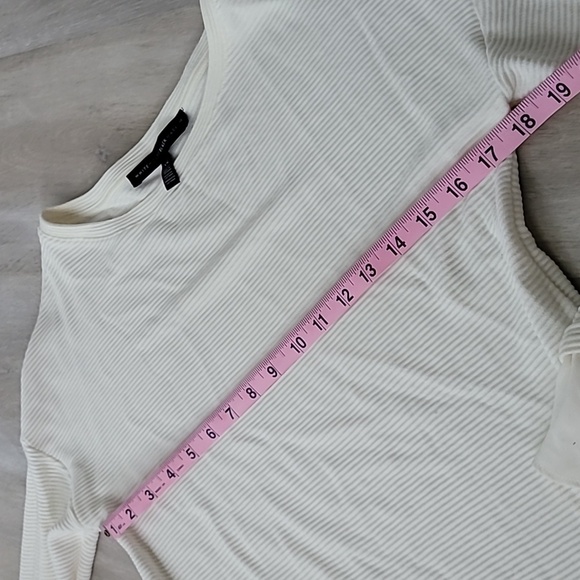 EUC WHBM cream sweater blouse size XS - Picture 3 of 5